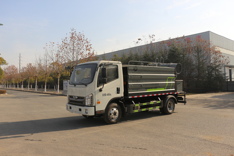 2吨小型洒水车 2吨小型洒水车