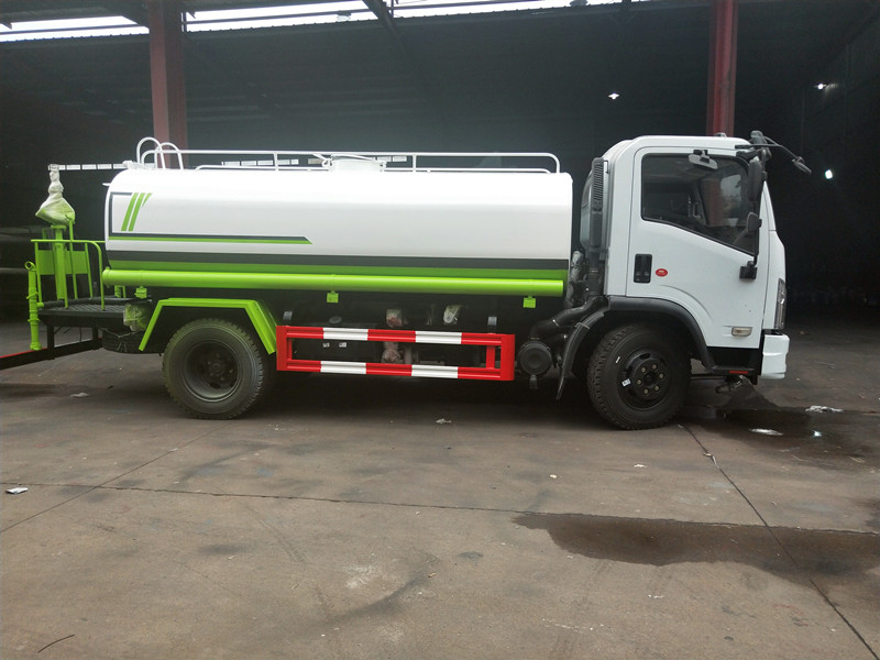 东风洒水车 东风洒水车